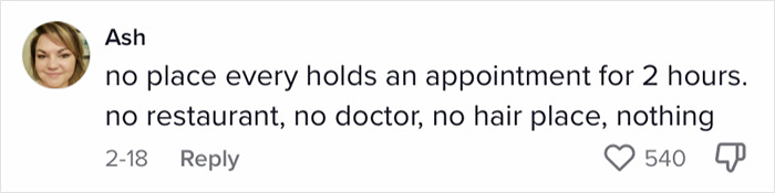 “What Is Taking So Long Now?”: Woman Who Made A Reservation For 20 People Makes A Fuss Over Missing Table After Arriving 2+ Hours Late “What Is Taking So Long Now?”: Woman Who Made A Reservation For 20 People Makes A Fuss Over Missing Table After Arriving 2+ Hours Late