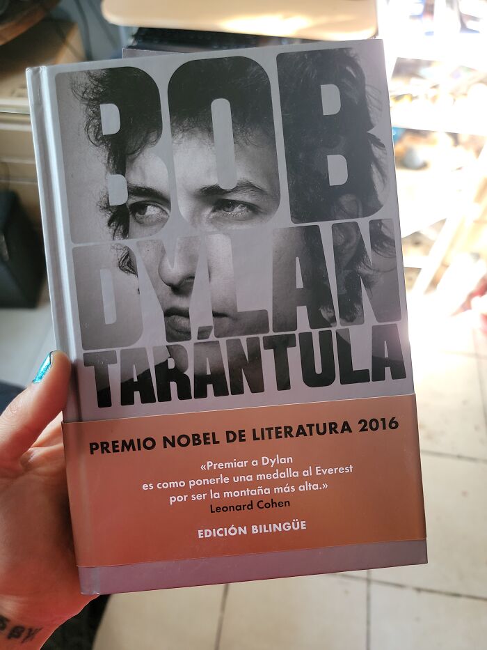 Tarántula By Bob Dylan (Bilingual Edition)