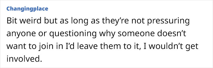 Person Is Left Confused After Their Colleague Brings Scales To Work, Gets Everyone To Weigh Themselves In Front Of Each Other Person Is Left Confused After Their Colleague Brings Scales To Work, Gets Everyone To Weigh Themselves In Front Of Each Other