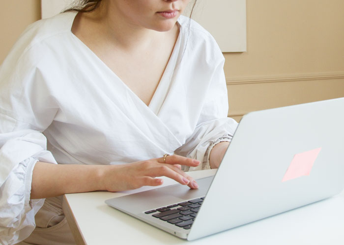 Woman Finds Her Company's Ad For Her Position, But Offering $32k-$90k More, Applies For It And Causes Havoc In The Workplace Woman Finds Her Company's Ad For Her Position, But Offering $32k-$90k More, Applies For It And Causes Havoc In The Workplace