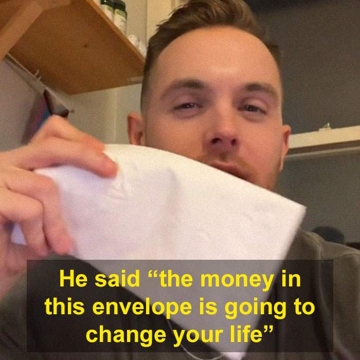 Worker Is Left Heartbroken After Boss Hands Him A “Life-Changing” Envelope For All His Effort, Only To Find $250 Worker Is Left Heartbroken After Boss Hands Him A “Life-Changing” Envelope For All His Effort, Only To Find $250