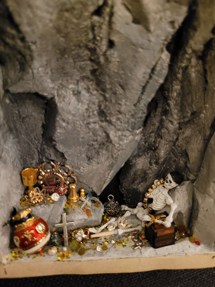 Pirate Treasure Cave
