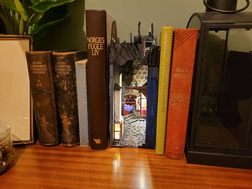 Harry Potter Book Nook