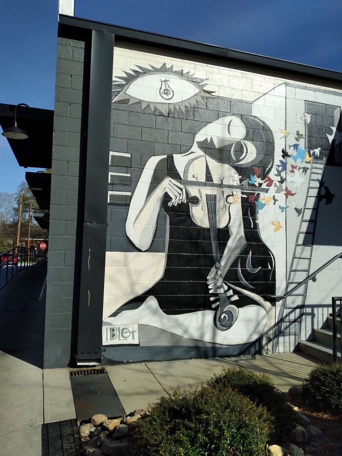 Anybody Else Getting Picasso Vibes? Near Grant Park In Atlanta