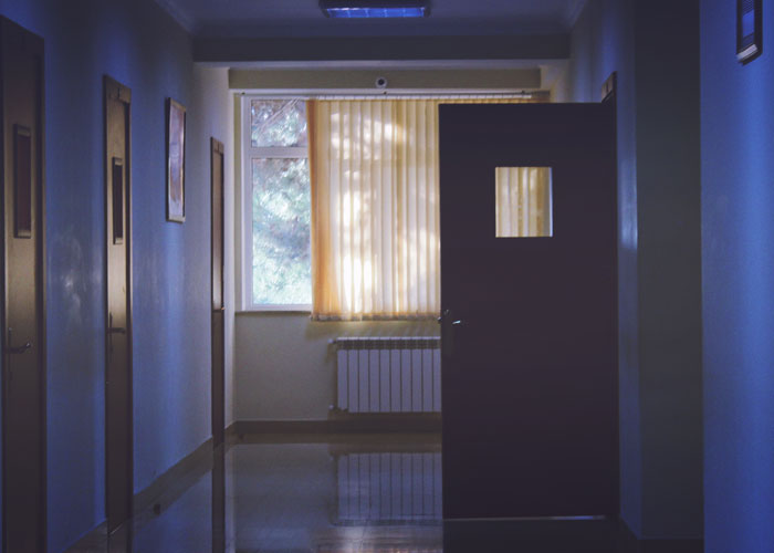35 Psychiatric Hospital Employees And Patients Share The Creepiest And Most Disturbing Things They’ve Witnessed
