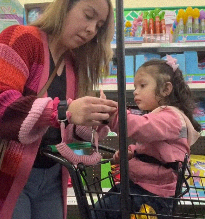 Woman Shares The Important Reasons Why She Keeps Her Daughter On A Leash In Supermarkets
