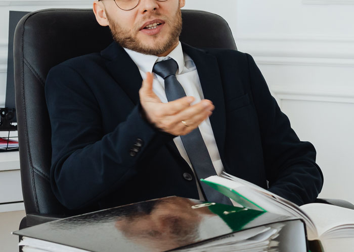 Woman Finds Her Company's Ad For Her Position, But Offering $32k-$90k More, Applies For It And Causes Havoc In The Workplace Woman Finds Her Company's Ad For Her Position, But Offering $32k-$90k More, Applies For It And Causes Havoc In The Workplace