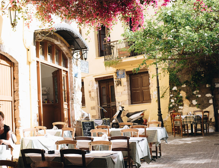 Restaurant Refuses To Honor This Woman's Reservation Made Months In Advance, So She Completes A Total Masterplan Of Petty Revenge Restaurant Refuses To Honor This Woman's Reservation Made Months In Advance, So She Completes A Total Masterplan Of Petty Revenge