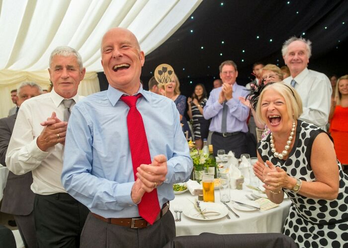 ‘Not A Wedding Photographer’ Captures The Chaos Of People’s Special Day (93 New Pics)