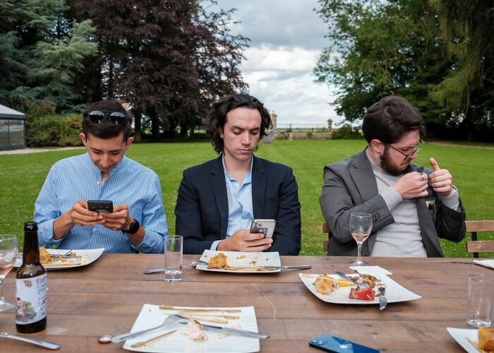 ‘Not A Wedding Photographer’ Captures The Chaos Of People’s Special Day (93 New Pics)