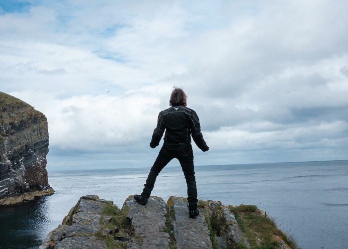 ‘Not A Wedding Photographer’ Captures The Chaos Of People’s Special Day (93 New Pics)