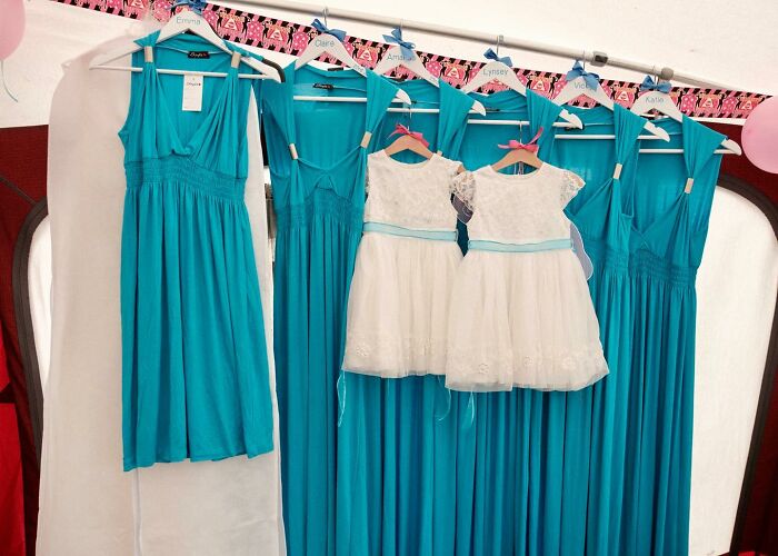 ‘Not A Wedding Photographer’ Captures The Chaos Of People’s Special Day (93 New Pics)