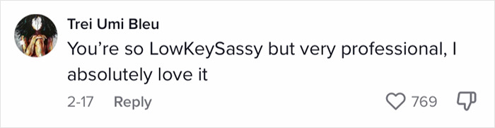 “What Is Taking So Long Now?”: Woman Who Made A Reservation For 20 People Makes A Fuss Over Missing Table After Arriving 2+ Hours Late “What Is Taking So Long Now?”: Woman Who Made A Reservation For 20 People Makes A Fuss Over Missing Table After Arriving 2+ Hours Late