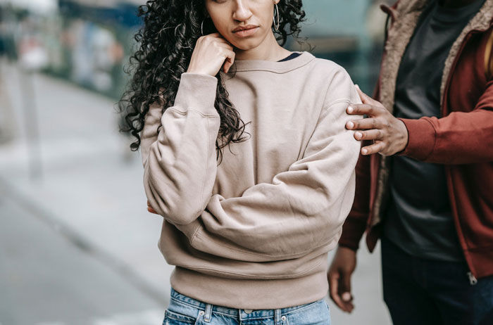 "She Said That My Anxiety Over Her Health Issues Was Too Much": Family Drama Arises As Woman Cuts Off Contact With Her 'Too Intrusive' Sibling "She Said That My Anxiety Over Her Health Issues Was Too Much": Family Drama Arises As Woman Cuts Off Contact With Her 'Too Intrusive' Sibling