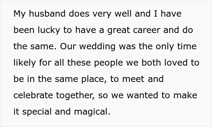 “We Covered Meals And Open Bars For 300 People”: Bride Organizes A Huge Wedding, Gets Shamed By Her Family “We Covered Meals And Open Bars For 300 People”: Bride Organizes A Huge Wedding, Gets Shamed By Her Family