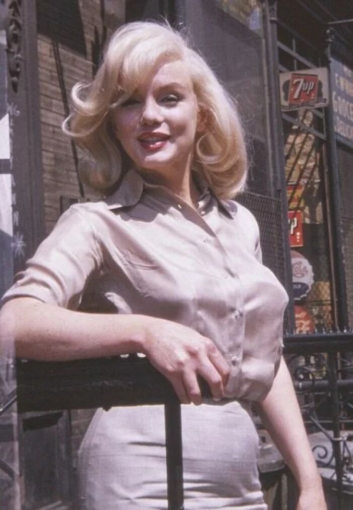 Marilyn Monroe Approximately Four Months Pregnant In July 1960