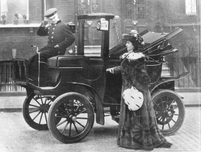A Taxi In New York City In 1901