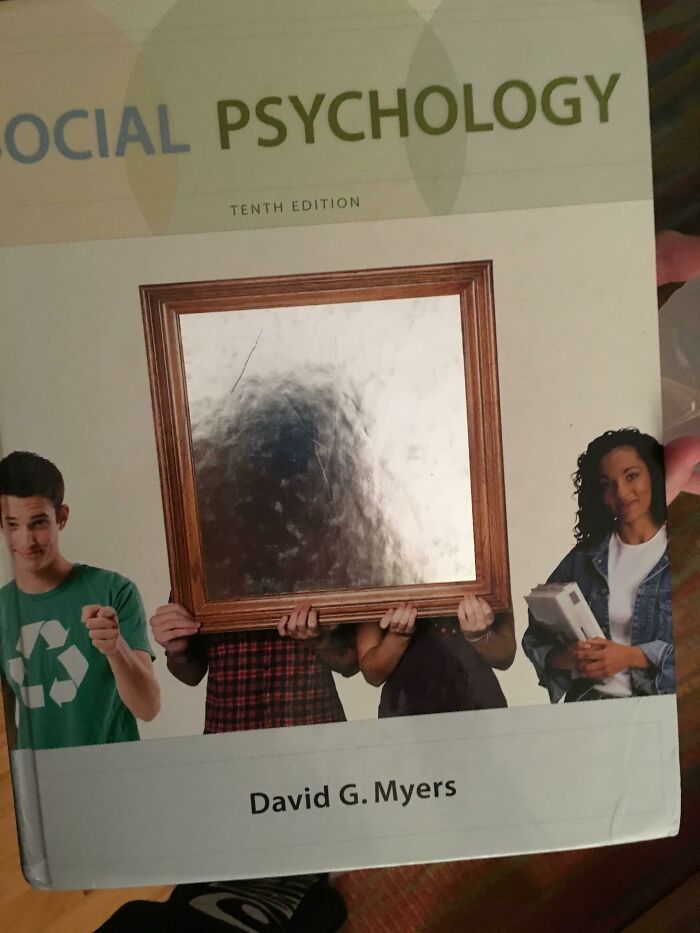 Este libro de texto de psicología social que supuestamente iba a mostrar tu reflejo