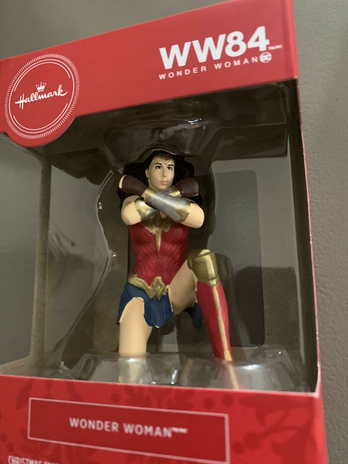 This Wonder Woman Ornament