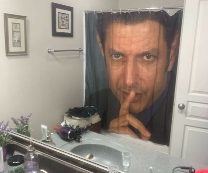 Decided To Surprise My Girlfriend With A New Shower Curtain While She’s Gone For The Day