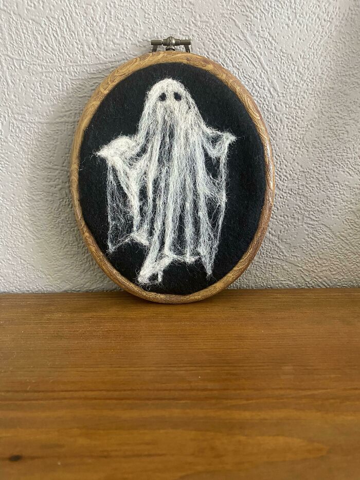 A Needle Felted Ghostie For The Spooky Season