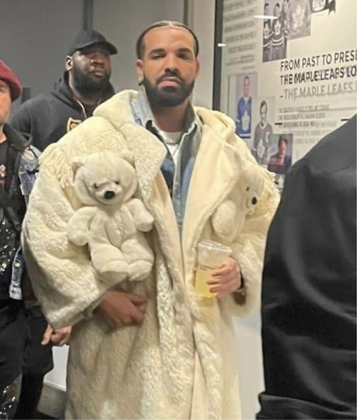 Drake’s “Outfit” Here. It Does Look Comfy Though…