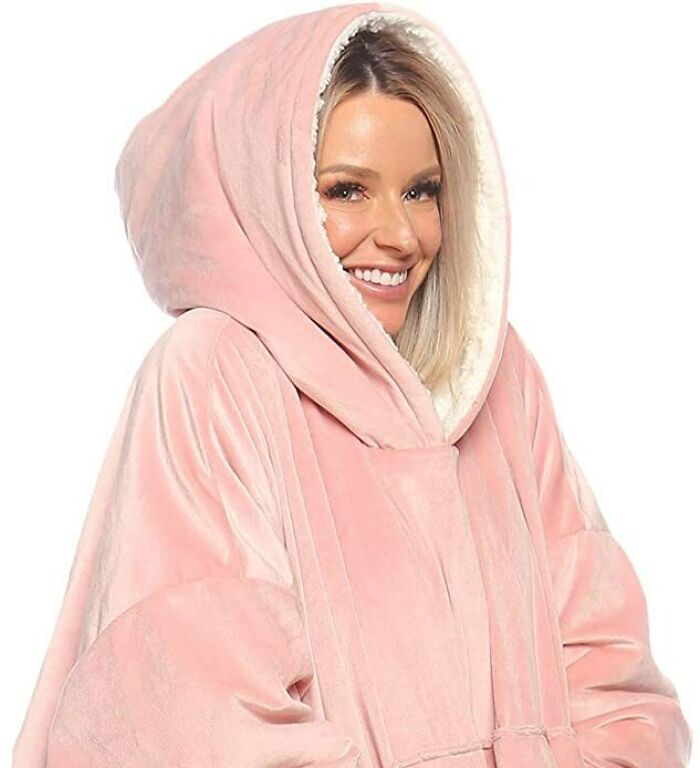 "The Comfy" Wearable Blanket