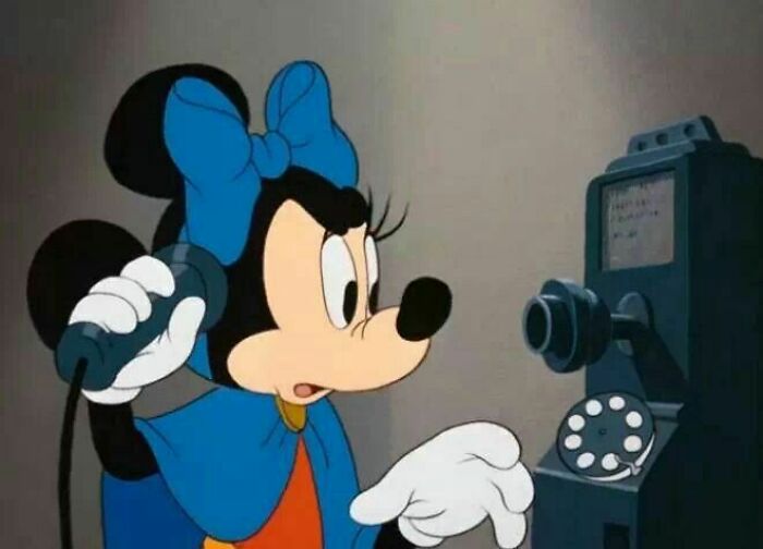 Minnie Mouse talking on the phone 