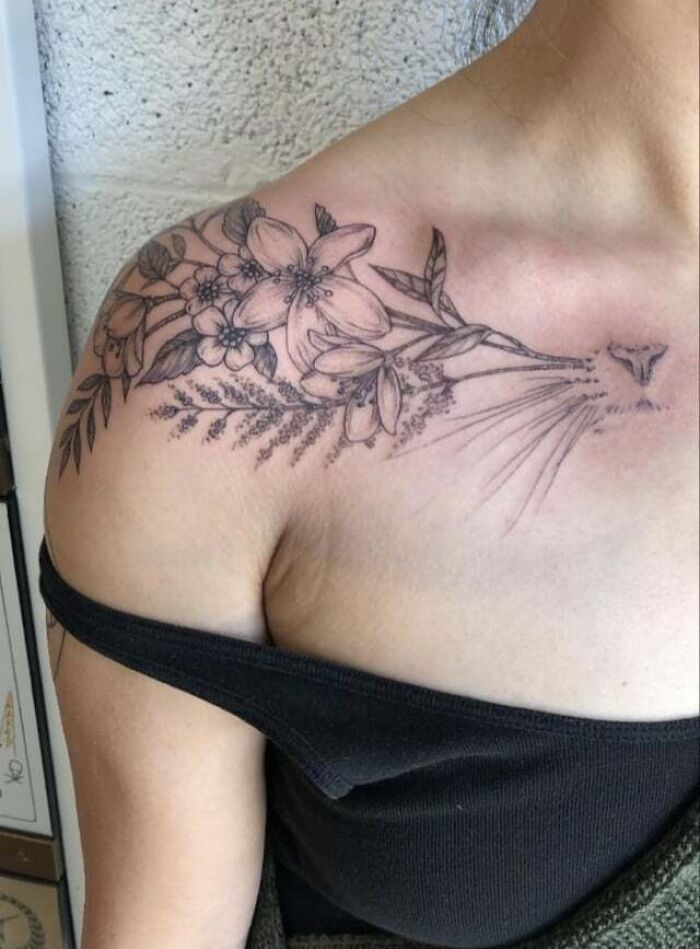cat's whiskers as flowers tattoo