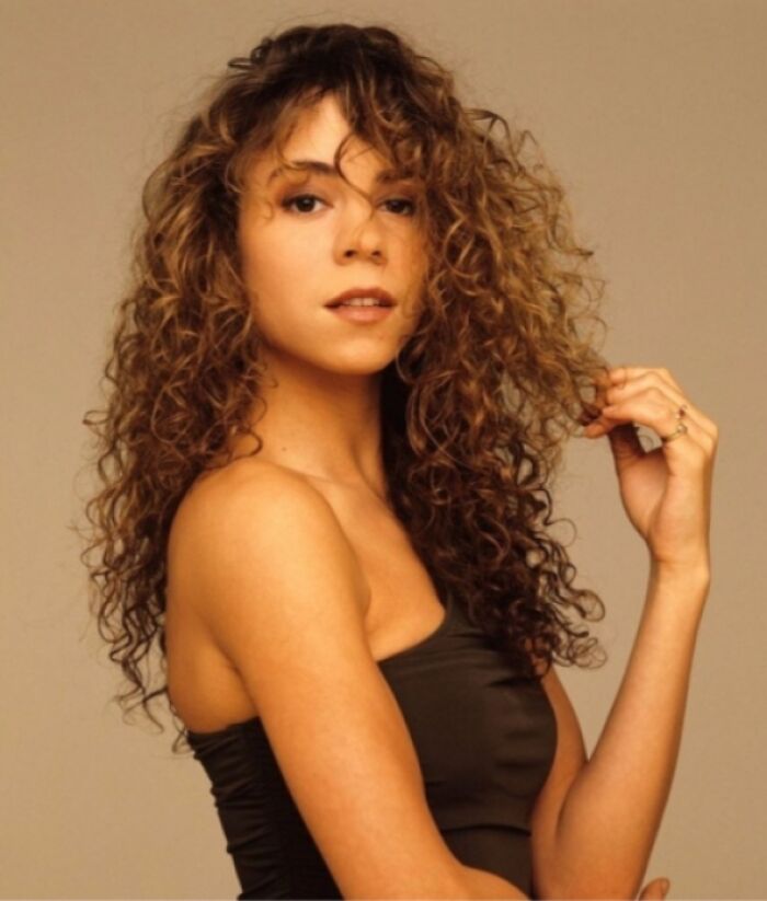 20 Yr Old Mariah Carey Before She Was Famous At A Photoshoot For Her Self Titled Debut Album - [1990]