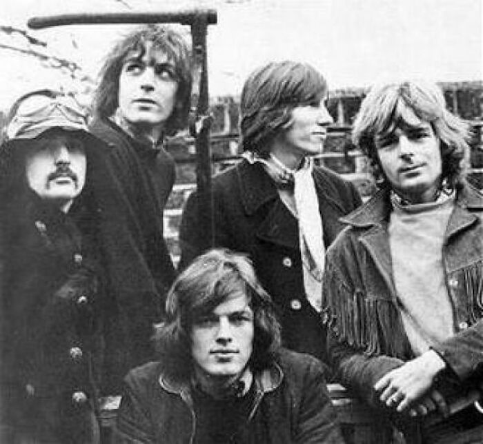 Pink Floyd, enero de 1968, de una de las únicas sesiones fotográficas conocidas de los cinco miembros