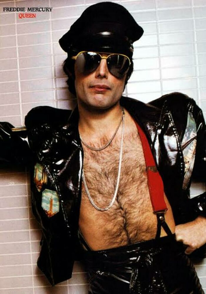 Freddie Mercury en una sesión de fotos, 1979