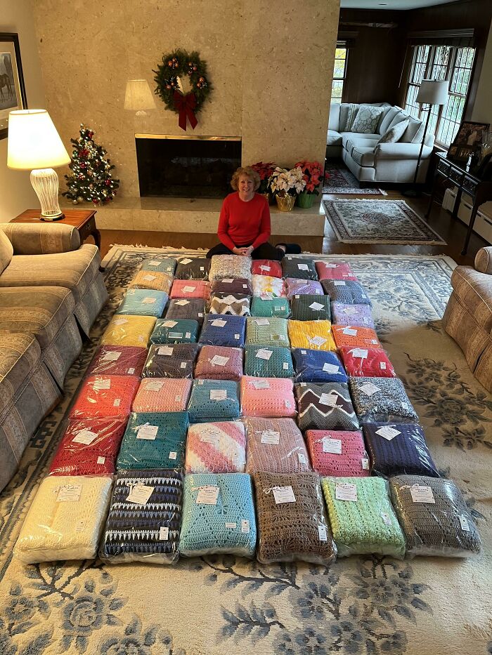 My Mom Crochets And Donated 48 Blankets To Sick Children This Year