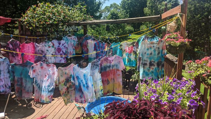 I Work At A Summer Program For 11 - 13-Year-Old Kids. Today We Tie-Dyed, This Is My Deck