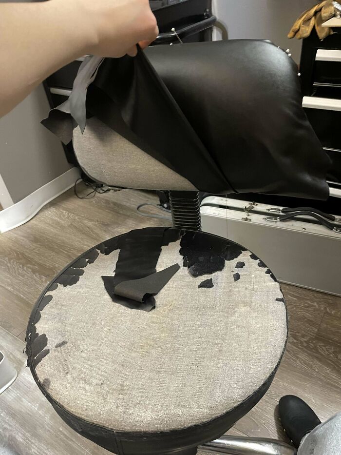 Saved Myself $120 By Re-Upholstering My Work Chair For $5 With Final Clearance Fabric And Leftover Thread