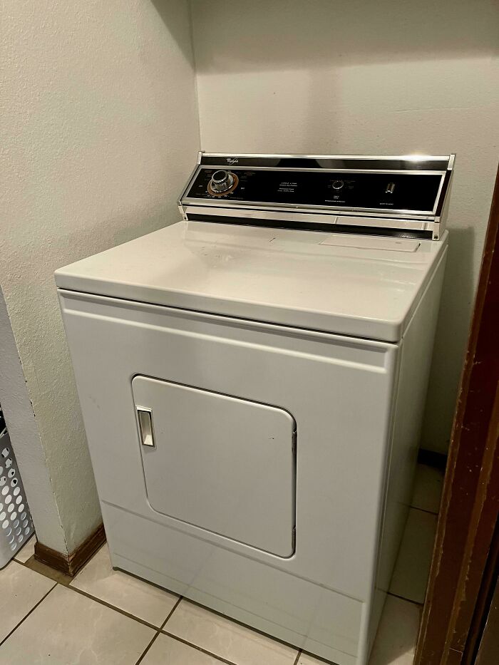 My Dryer Has Been Doing Laundry Flawlessly Since It Was Made In 1976