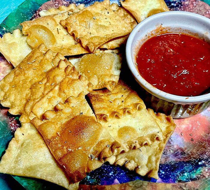 I Had Some Leftover Lasagna Trimmings, So I Fried Them, Seasoned Them With Salt, Garlic, And Italian Seasoning. Then Served With Warm Sauce On The Side