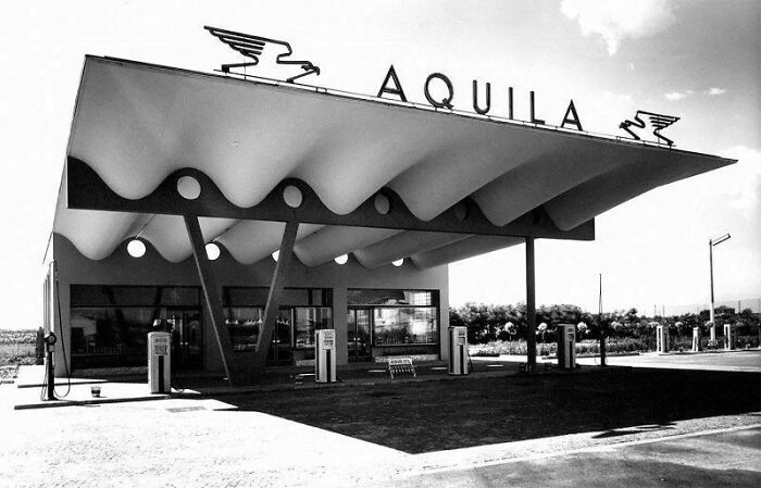 Aquila Service Station, Sesto San Giovanni (Mi), Italy, 1949. Architect: Aldo Favini