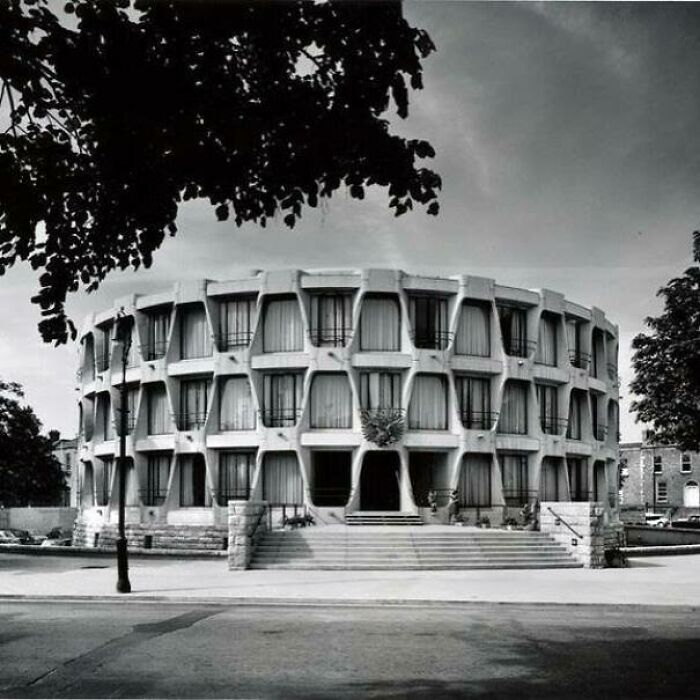 The American Embassy (The Embassy Of The United States Of America) In Ballsbridge, Dublin By America Architect John Johansen 1964