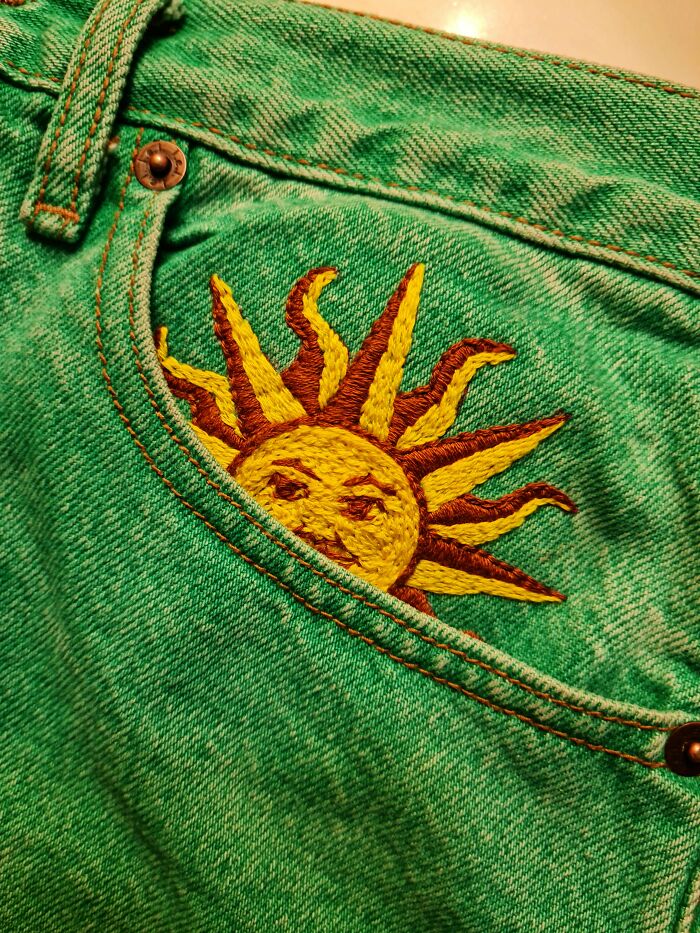 Big Thank You To This Sub, I Finally Took The Plunge Despite Not Knowing How I'd Pull It Off, And Finished My Second Embroidery! Now I'll Always Have A "Pocket Full Of Sunshine"