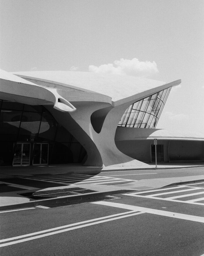 Terminal 5, Eero Saarinen, 1962 | New York