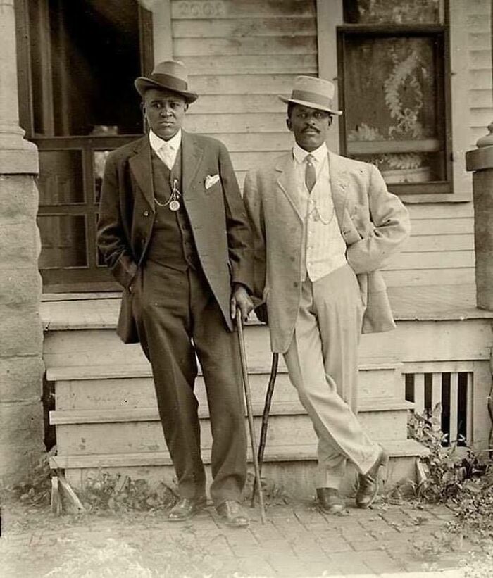 Dos caballeros de principios del siglo XX