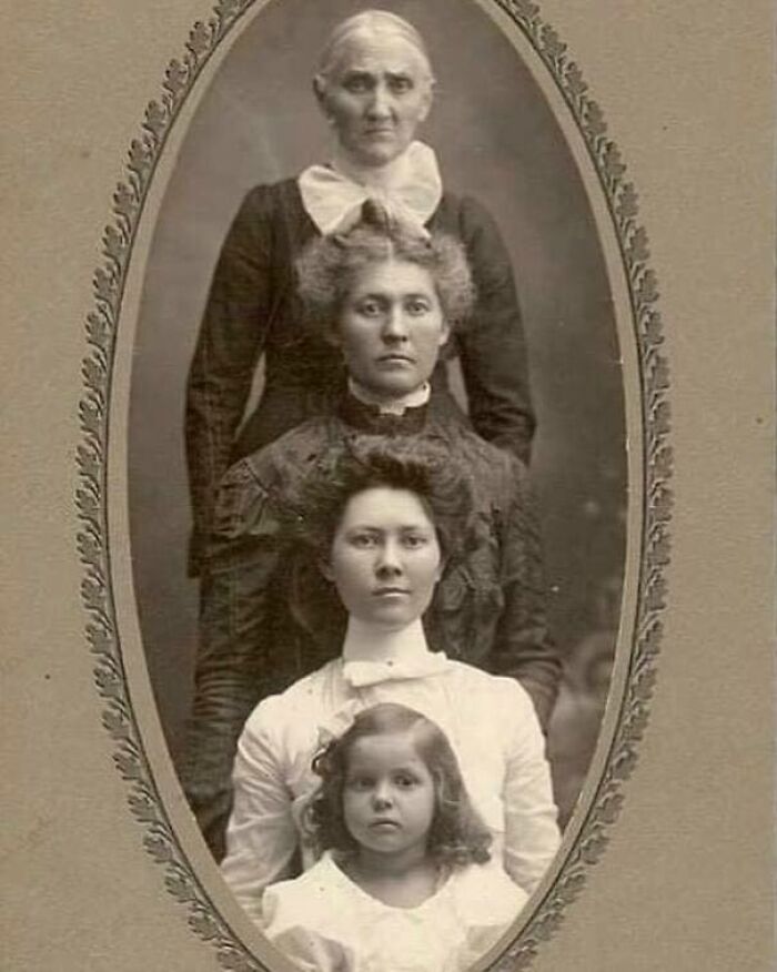 4 generaciones, 1 fotografía, 1905