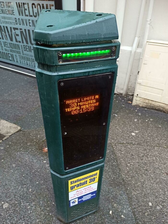 Bollard That Displays The Remaining Allowed Parking Time For Cars (30 Minutes For Each Car). France