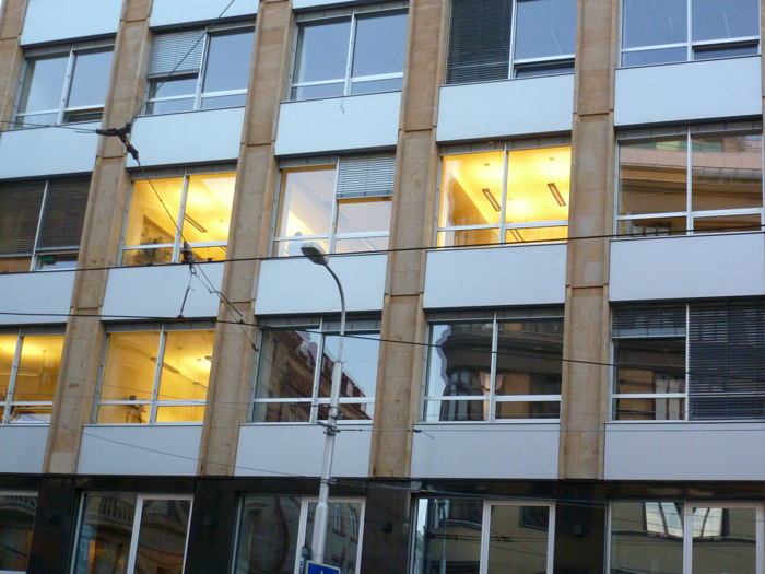 Company Tries To Gaslight This Person About Their 50% Wage Cut, They Don’t Waste A Second And Quit Company Tries To Gaslight This Person About Their 50% Wage Cut, They Don’t Waste A Second And Quit