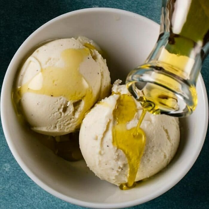 Ice cream with olive oil