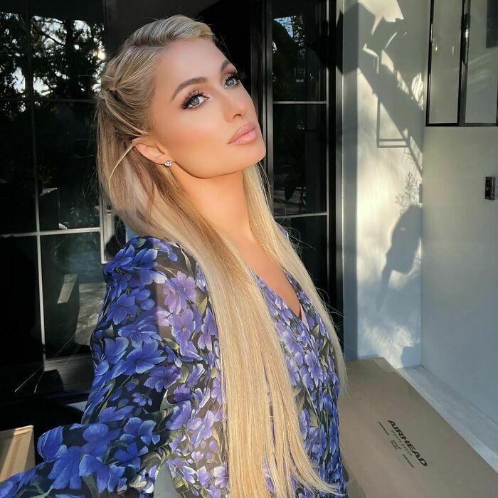 Paris Hilton (Japan)