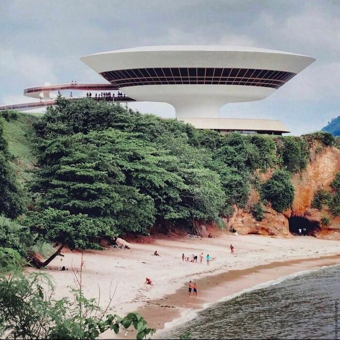 Niterói Contemporary Art Museum