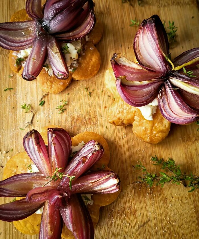 Do You Want To End The Year In A Festive Way? Then I Have A Nice Recipe For The Drink, Namely These Onion Flowers. Simple To Make But Festive To Present