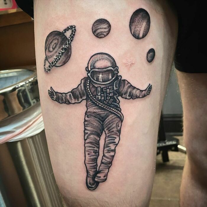 Astronaut On The Thigh! Fun One!